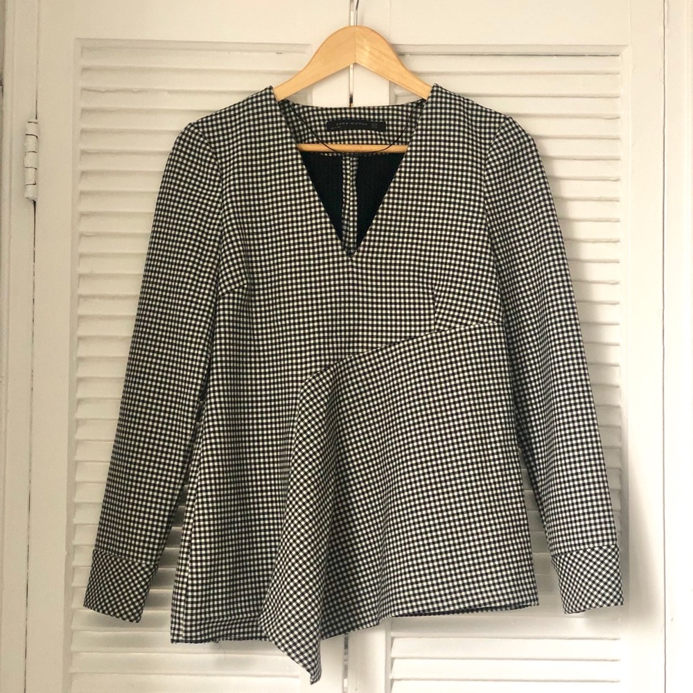 Zara b&w gingham long sleeve asymmetrical top